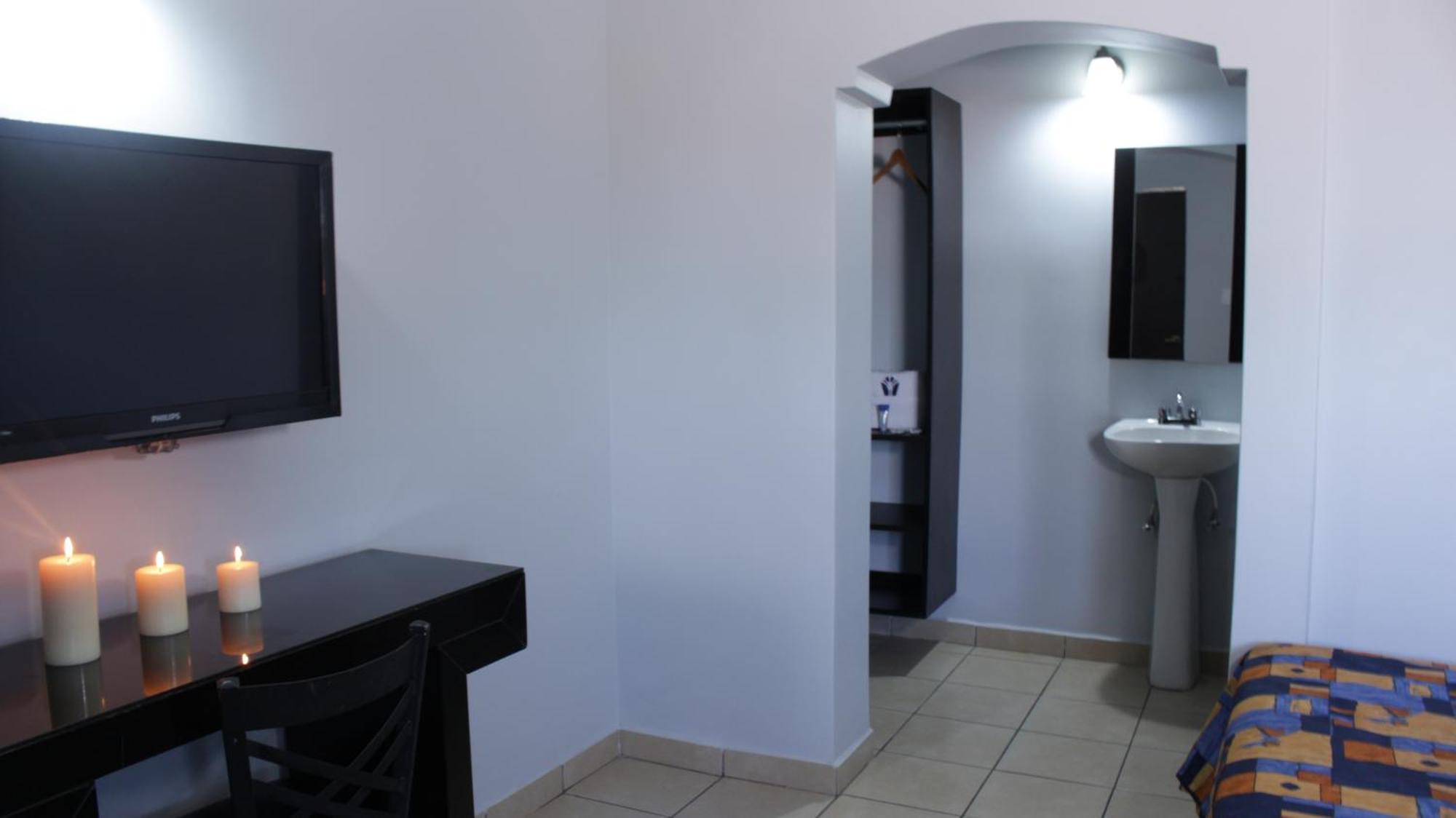 Motel Las Fuentes Mexicali Eksteriør billede