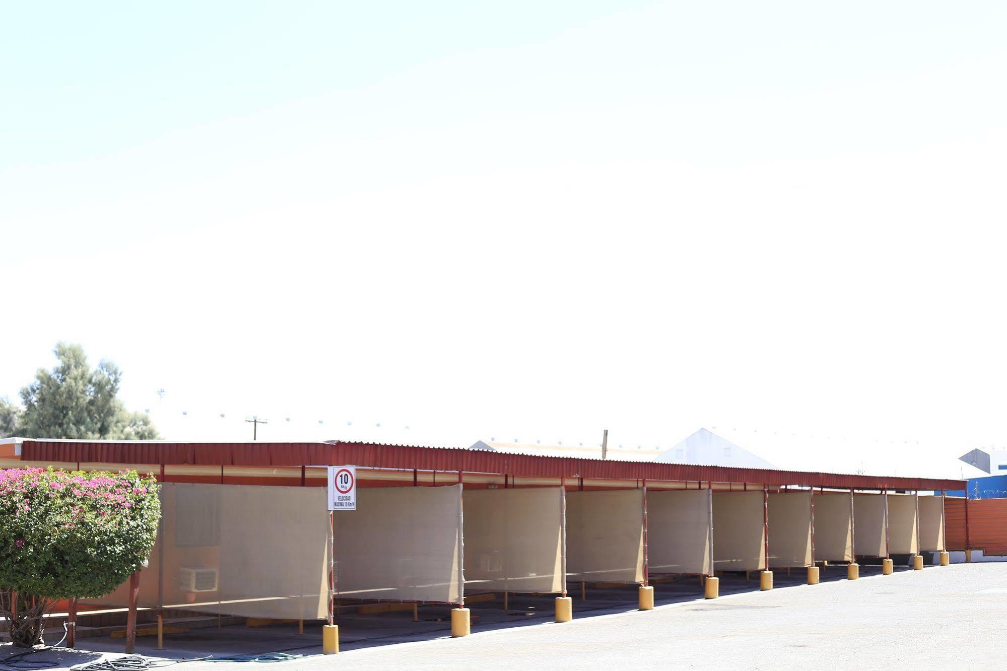 Motel Las Fuentes Mexicali Eksteriør billede