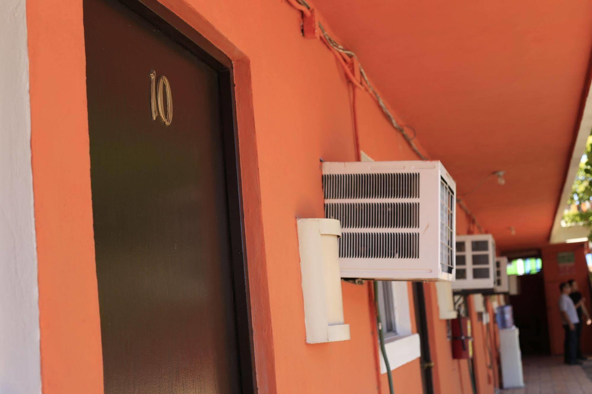 Motel Las Fuentes Mexicali Eksteriør billede
